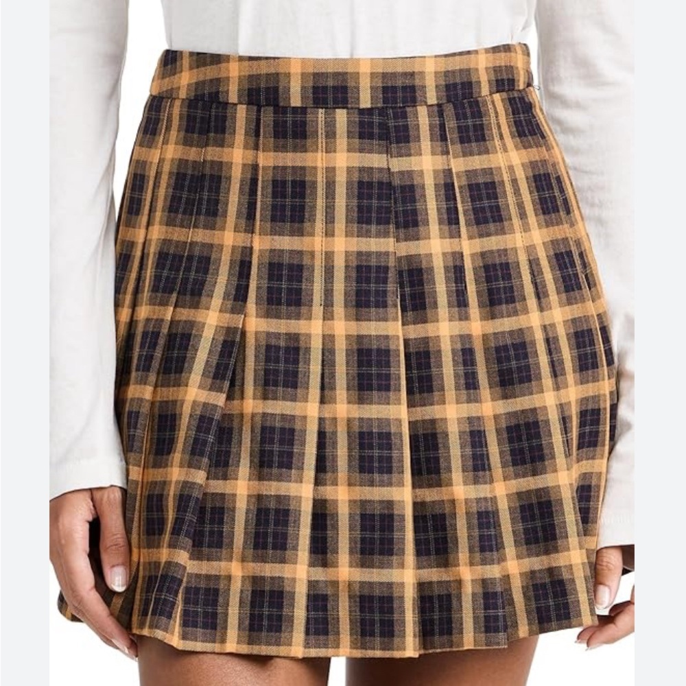 Revolve pleated Mini Skirt/ skort size XS